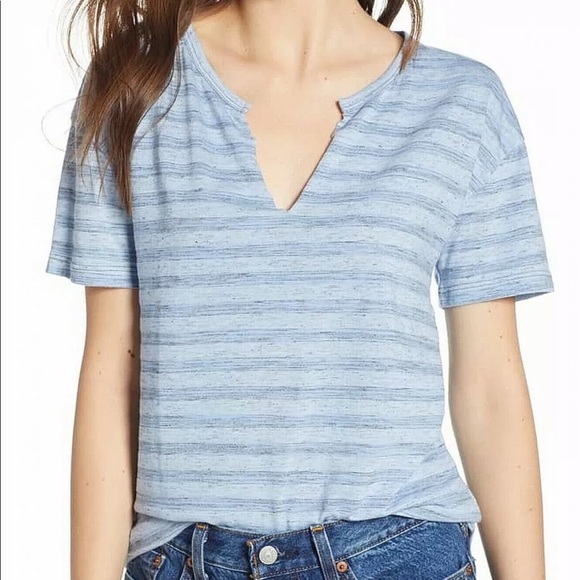 Socialite Striped Split Neck Tee • Sz S